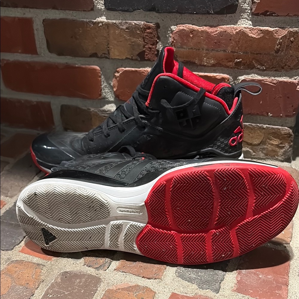 Adidas Black and Red Basketball Shoes Dwight Howard Model - Picture 3 of 6